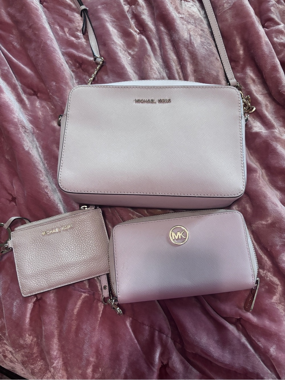 Michael Kors Light Pink Saffiano Crossbody Set with Wallet and Card Case